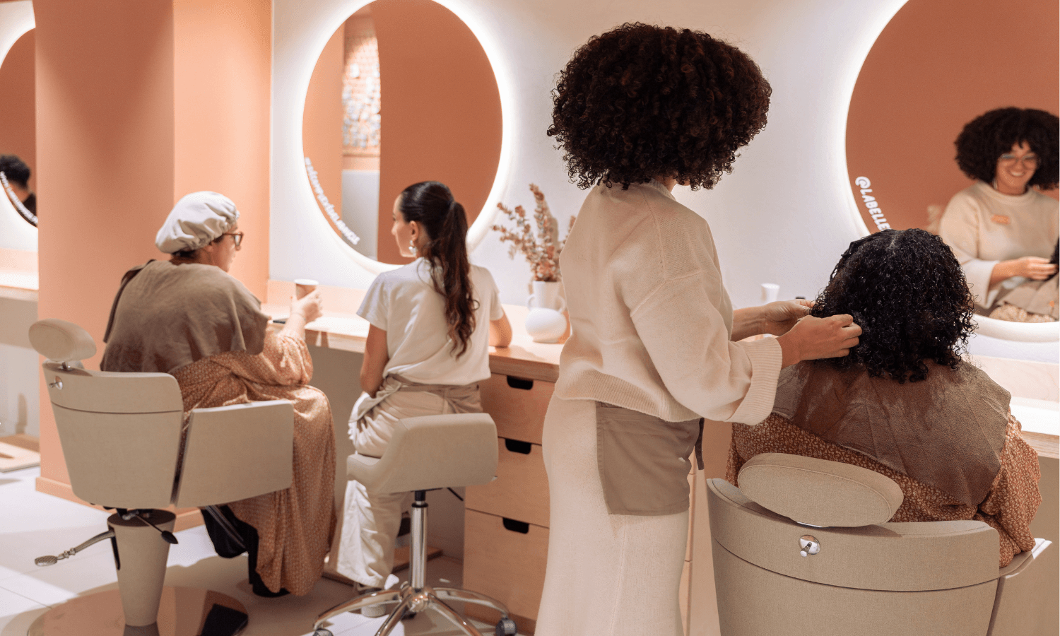 Salon de coiffure spécialisé La Belle Boucle, référence des cheveux bouclés à Lyon